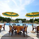Villaggio Marco Polo Lägenhetshotell Bibione