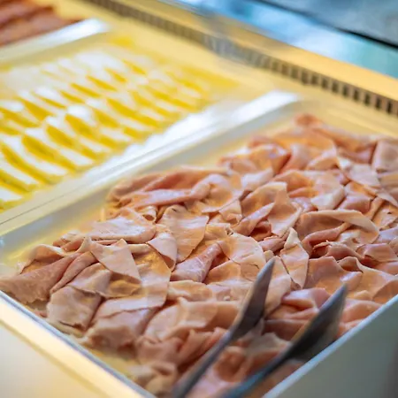 Villaggio Marco Polo شقة فندقية بيبيوني